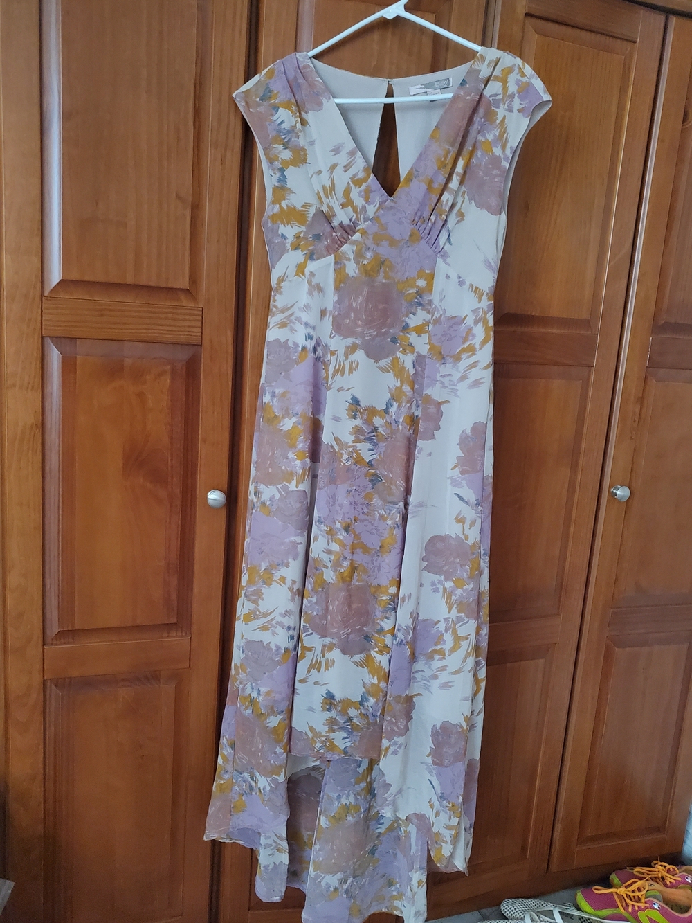 Floral V-Neck Assimetrical Maxi Dress in Cream, Mauve & Mustard